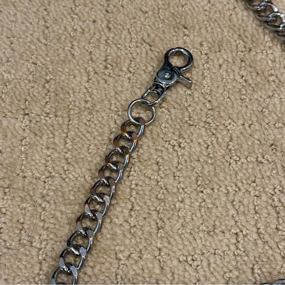 Silver Chain - Picture 3 of 4